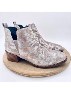 Seychelles Boots Womens 8 Beige Metallic Leather Chelsea Costal Cowgirl Shiny